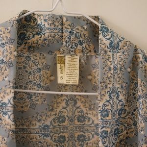 Patterned Lace Shell